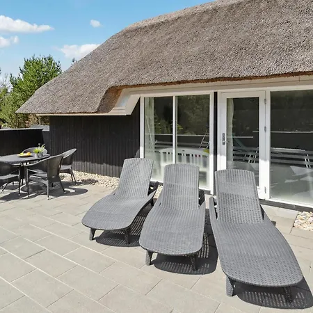 Gorgeous Home In Blavand With Sauna *